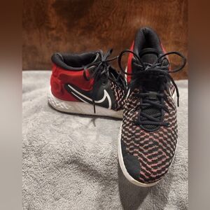 Nike KD Trey 5 VIII Bred Men size 10